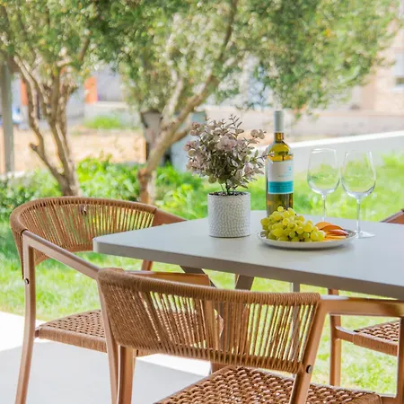 Aparthotel Nadu The Art Of Rest Flogita